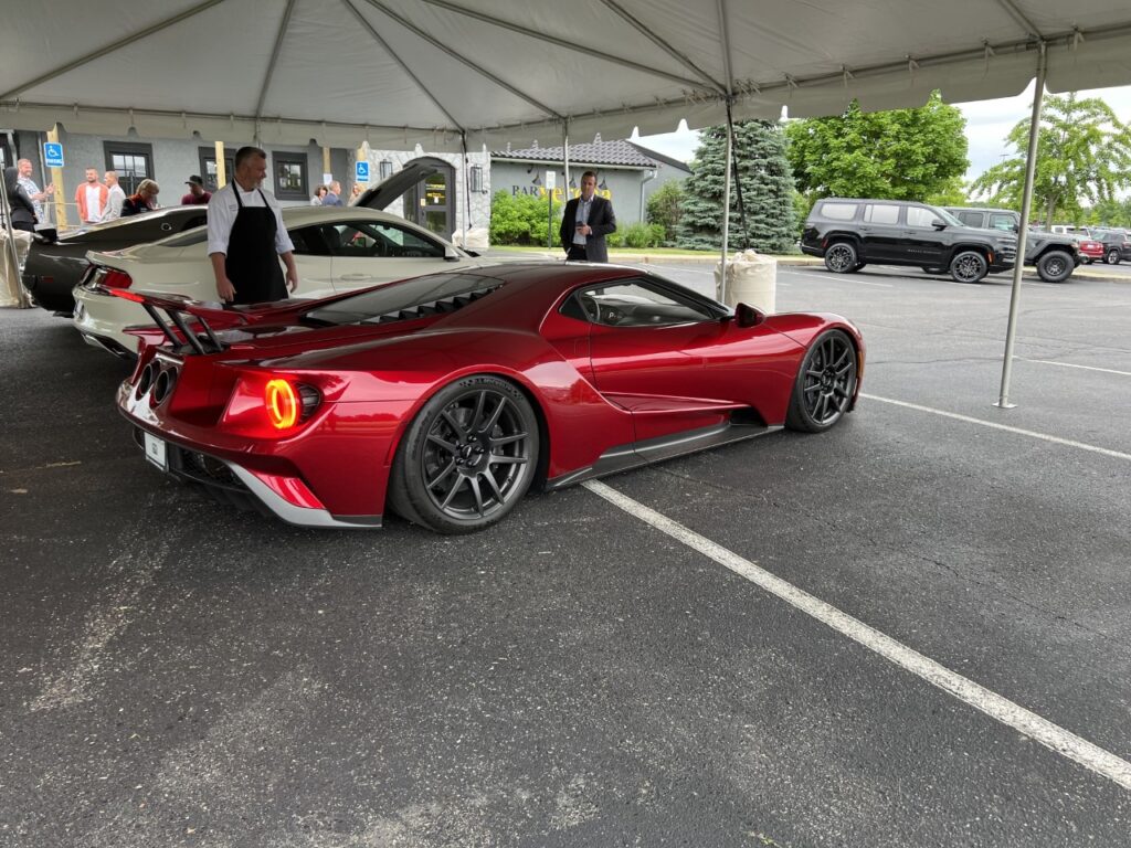 Z Performance - 2 Ford GT 